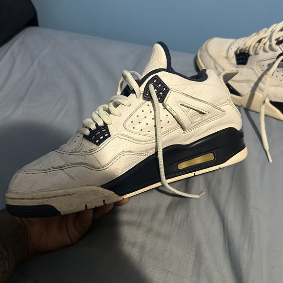 Jordan 4,s size 8.5 - Picture 2 of 6